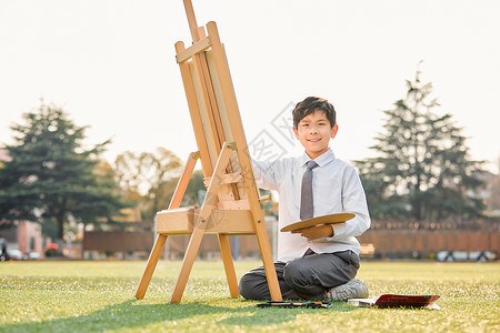 小学生操场上画画背景图片