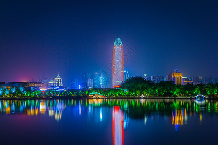 济南五龙潭济南地标绿地大楼背景