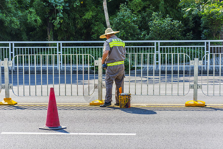 道路养护工人劳动人民高清图片素材