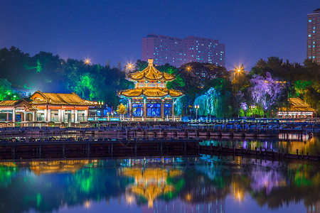 济南大明湖夜景背景