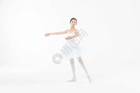 舞蹈班宣传单小女孩跳芭蕾舞背景