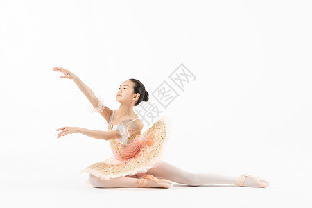小女孩跳芭蕾舞背景图片