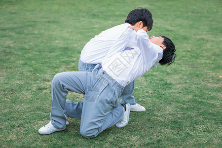 嬉闹小学生打架背景