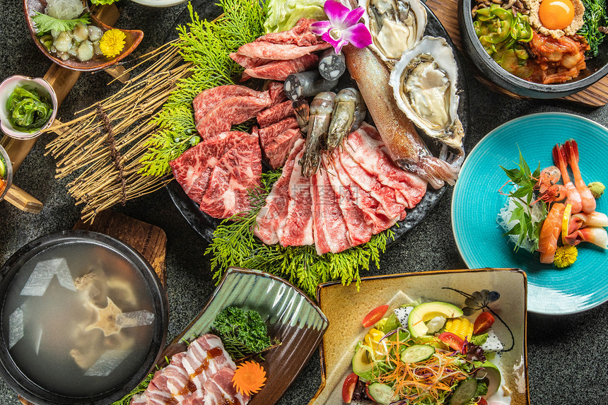 种类丰富的日式料理图片