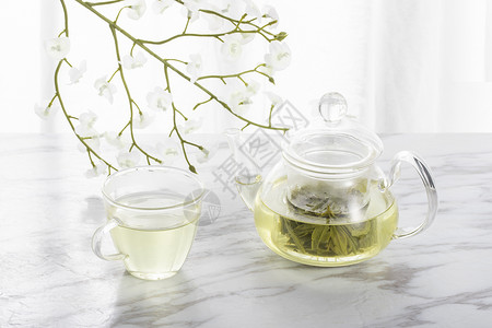 绿茶与玻璃茶壶高清图片