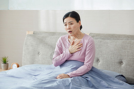 中年女性哮喘失眠高清图片素材