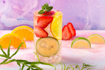 夏日草莓水果饮料图片