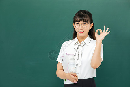 年轻女性教师形象背景