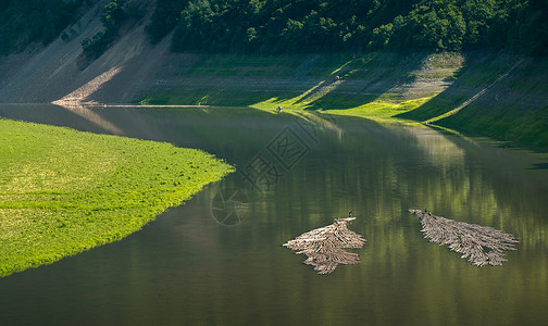 木排指示山水河流风光背景