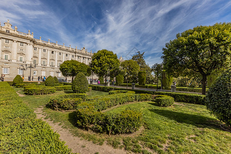西班牙马德里皇宫花园背景图片