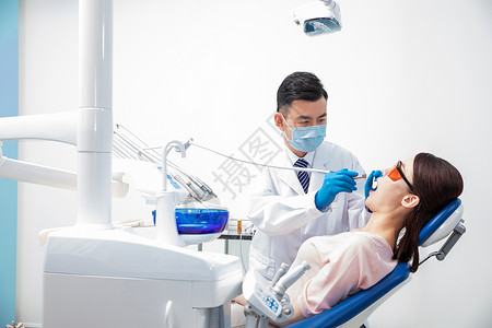 牙科医生做手术背景图片