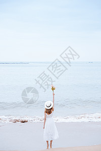 夏日沙滩女孩夏日海边清新美女背景