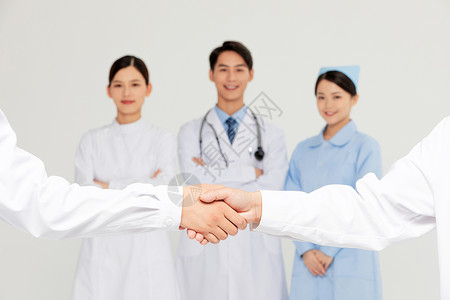 医护团队握手特写图片