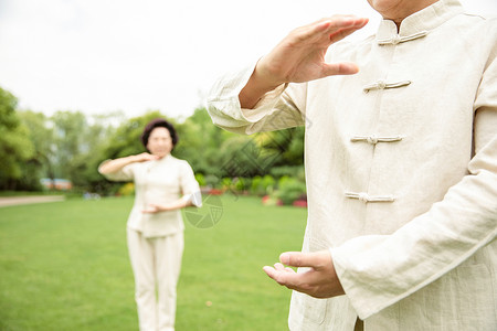 老年人太极锻炼图片素材