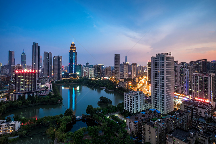 菱角湖夜市图片