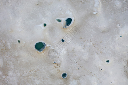 新的茶卡盐湖景区“天空一号”航拍高清图片
