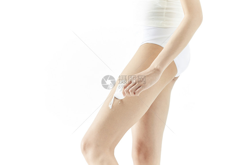 女性腿部擦拭脱毛膏图片