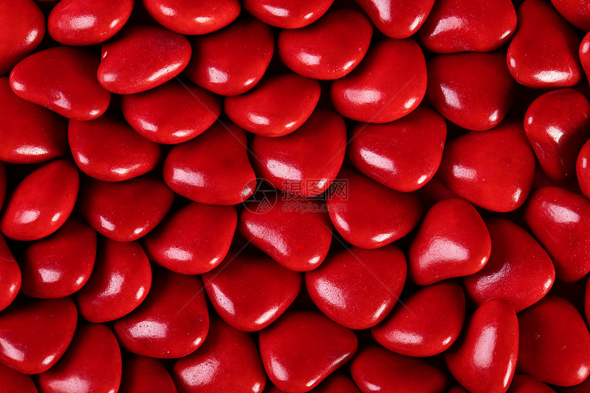 红色爱心巧克力图片