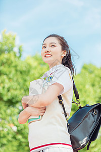 清新美丽高中生清新女学生下课放学背景