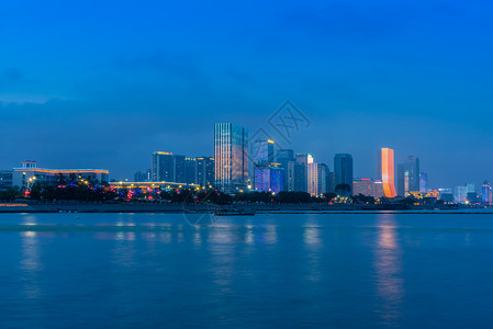 青岛城市风光夜景图片