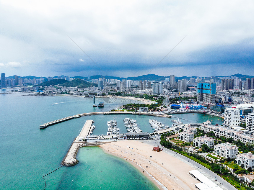 大连城市海岸线海边图片