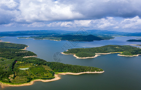 水库岛屿风景高清图片