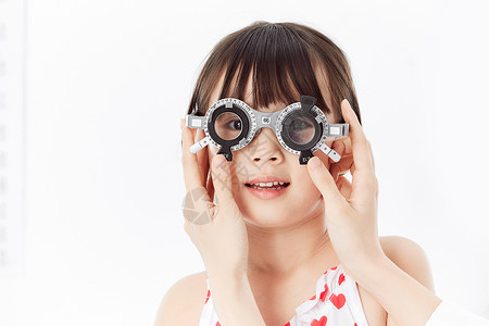 可爱小女孩配眼镜图片素材