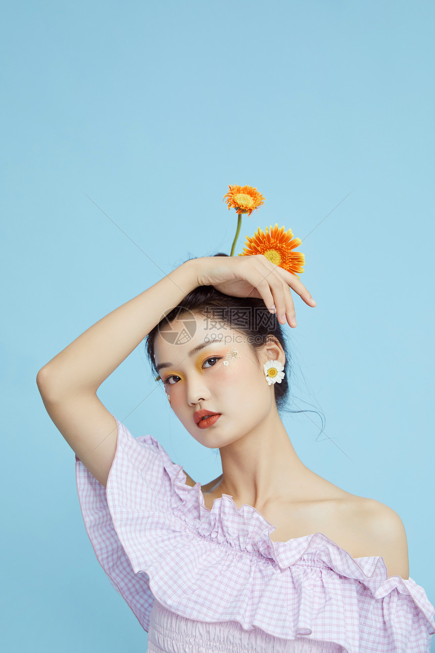 文艺鲜花美女图片