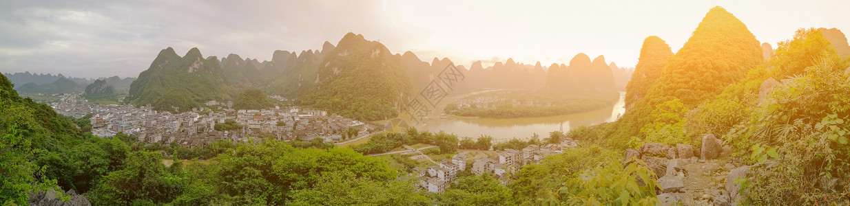 广西桂林兴坪桂林山水自然风光全景图片