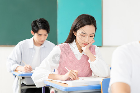 青年男女考研考试背景图片