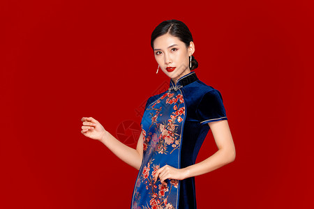 中国风旗袍美女背景图片