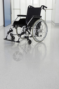 医务室轮椅图片