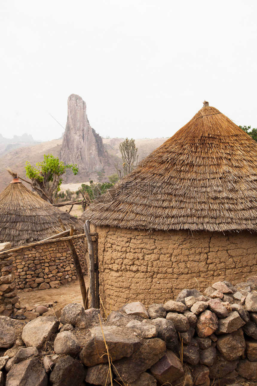 喀麦隆北部Rhumsiki峰下的村子图片