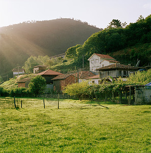 西班牙阿斯图里亚斯瓦尔德雷多农村高清图片