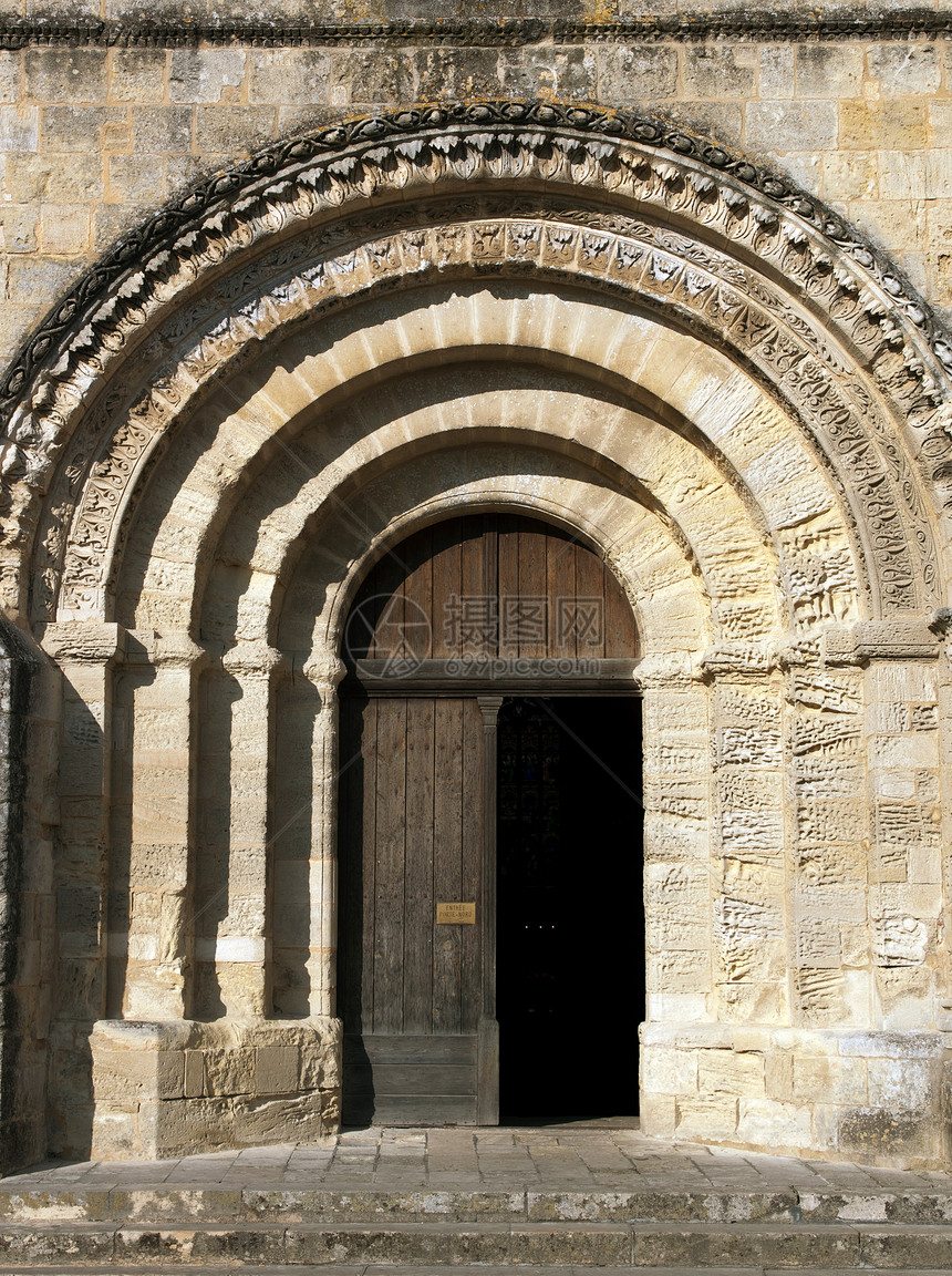 法国圣埃米林历史名城教堂入口图片