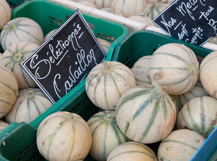 法国德洛姆地区瓦伦斯市场上的甜瓜图片