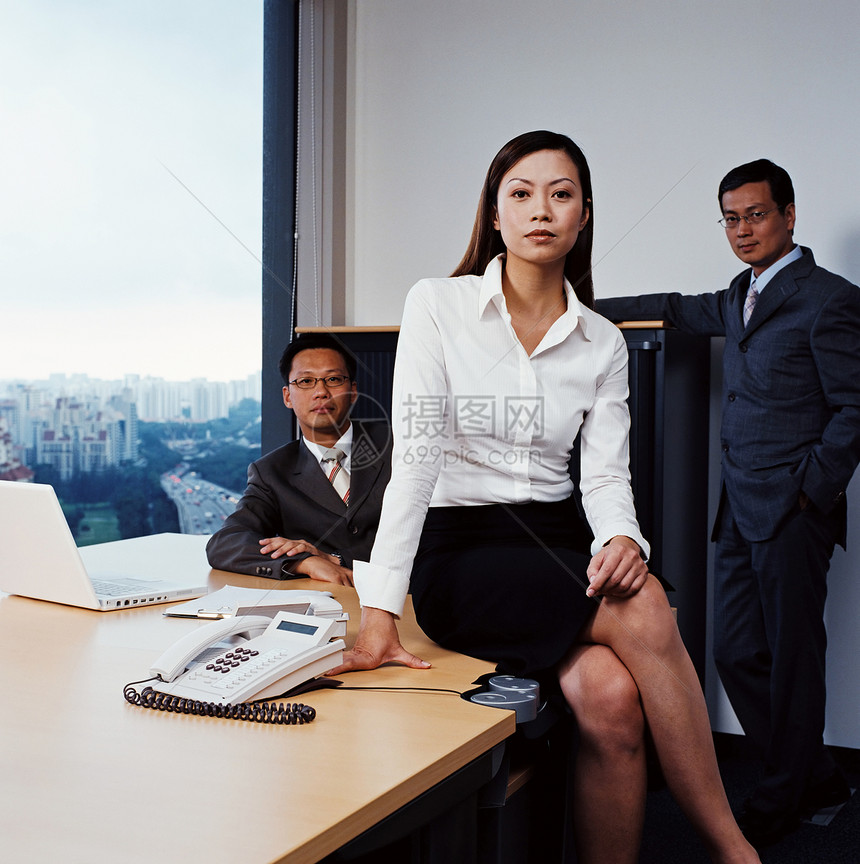 亚洲商界人士图片