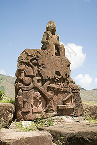 马尔克斯努库希瓦的雕塑背景