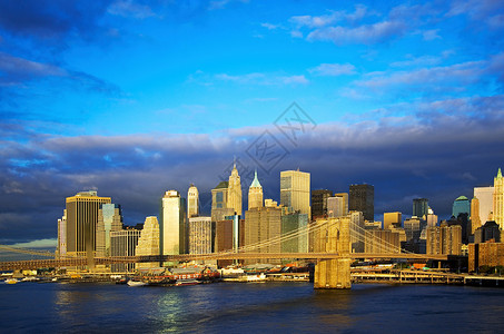 布鲁克林大桥和纽约天际线图片