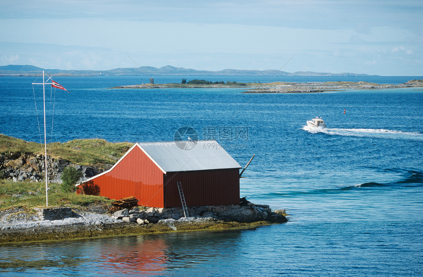 挪威海边小屋图片