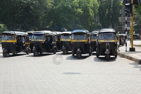 孟买客运三轮车背景图片