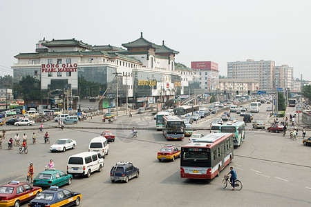 拥挤的北京路背景图片