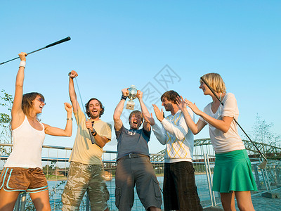 获胜的高尔夫球手背景图片
