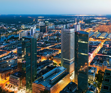 德国法兰克福商业区夜景背景图片