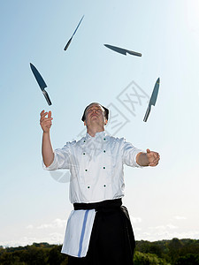 厨师用刀玩杂耍图片