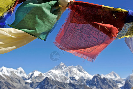 藏族祈祷旗萨格玛莎区高清图片