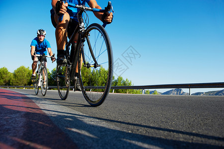 自行车赛蓝天高清图片素材