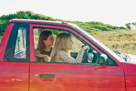 学开车的女孩年轻人高清图片素材
