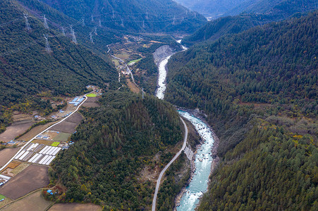 西藏自治区林芝市公路航拍森林高清图片素材
