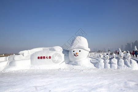  哈尔滨雪人谷背景图片